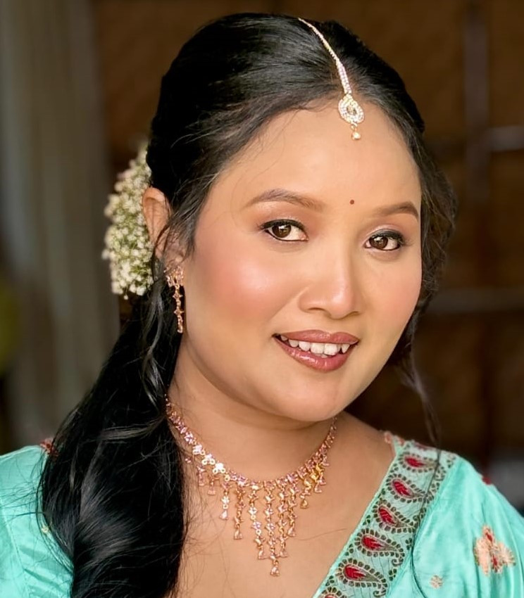 রাতের ছাদে প্রথম স্পর্শ